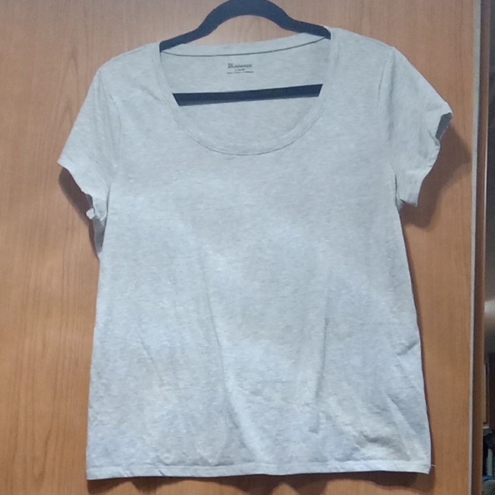 No Boundaries Light Gray Women's Short Sleeve Tee